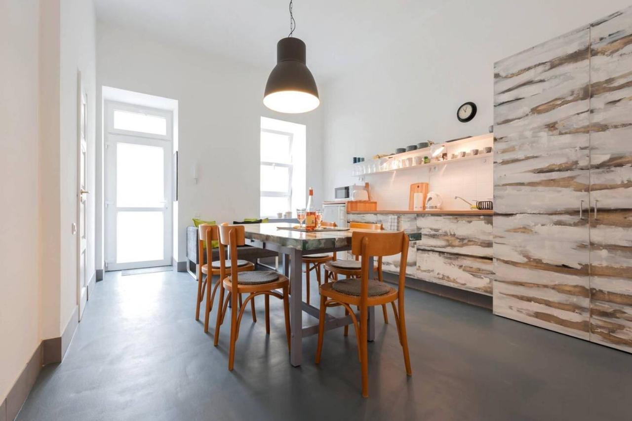 Modern Stylish 2 Bedroom Holiday Apartment Budapest Exterior photo